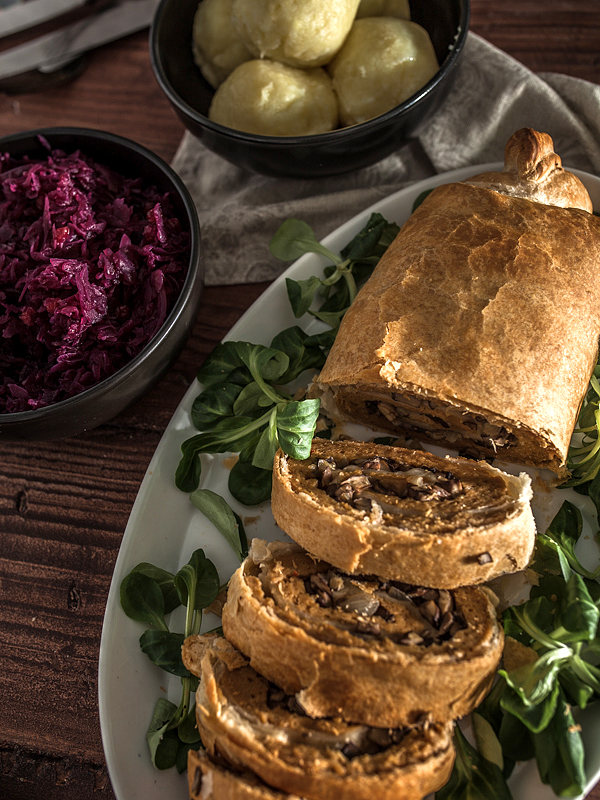 Stuffed Seitan Roast in puff pastry [vegan Christmas] Purple Avocado