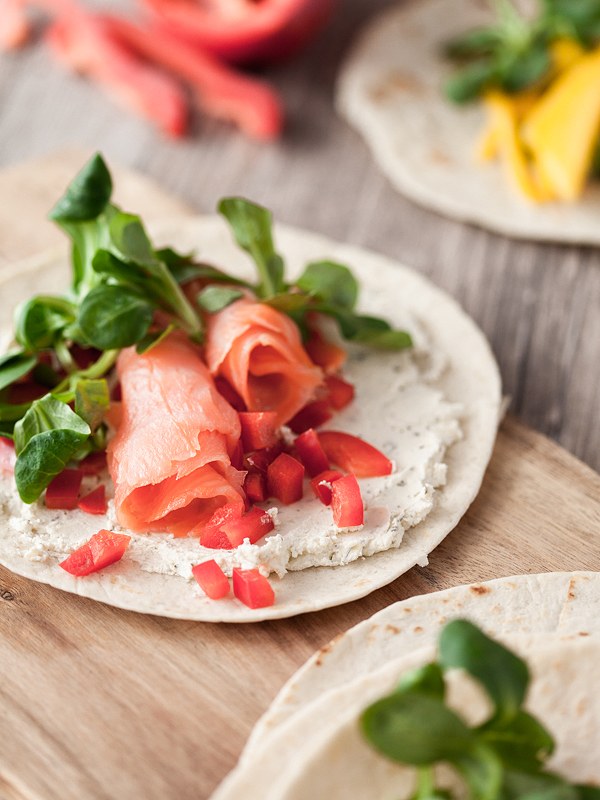 Those 3 quick & healthy Wrap Ideas will save the day, when you are tired and stressed out. Mango and Avocado with Cashew Butter, Salmon with Red Peppers and Fresh Cheese and Tomatos and Pear with Maple Syrup. See them all on Purple Avocado.