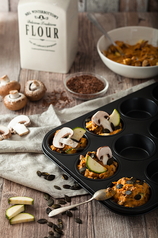 Vegan, savory sweet potato muffins with mushrooms, zucchini and pumpkin seeds. Recipe on Purple Avocado.