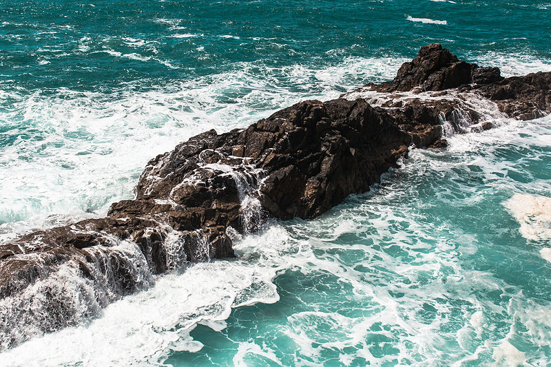 Travel guide, adulation and photos from our personal two highlights of the Canaries. Fuerteventuras west coast with Cofete's beach and the caves of Ajuy.