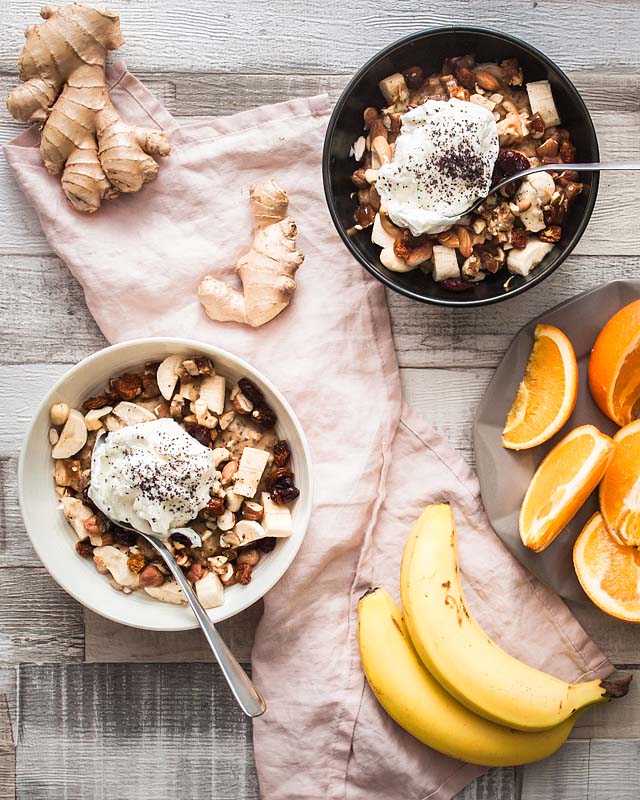 Breakfast should be your most important meal of the day. Breakfast is where you get all your energy from for a productive and successful day. So I wrote a little guide for you about the essentials for a healthy breakfast rroutine - or in other words: How to make boss ass breakfast bowls 8-) Foodstyling and Food Photography by Sabrina Dietz from the Purple Avocado