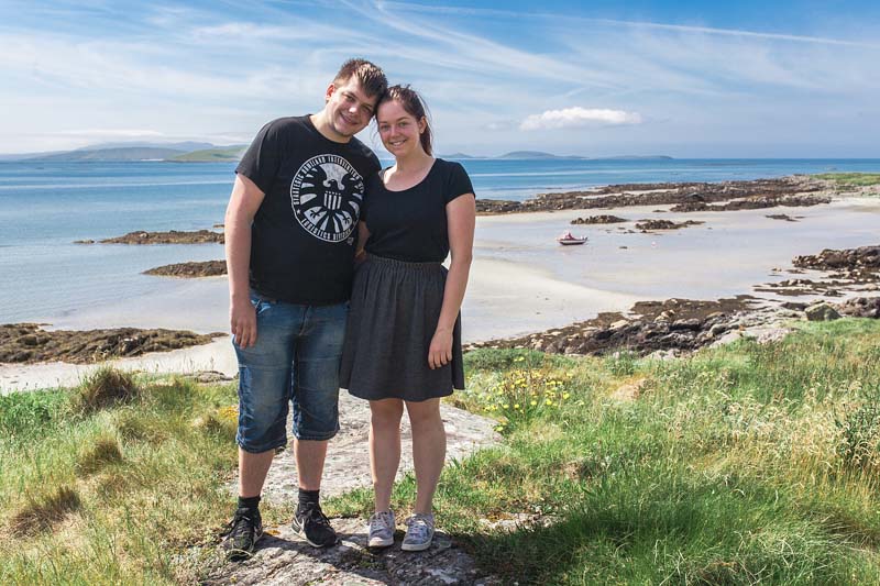  If you want to enjoy some Caribbean Flair with white beaches and turquoise water in Scotland you should travel to the outer Hebrides. The Isle of Eriskay gives you exactly this summer holiday feeling.