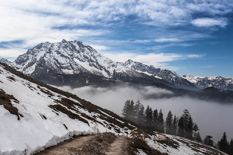 I was mountain Hiking in Berchtesgaden. and conquered 1000 m of elevation climb until I reached the Mitterkaseralm on the Jenner. Read all about the unexpected difficulties on Purple Avocado.