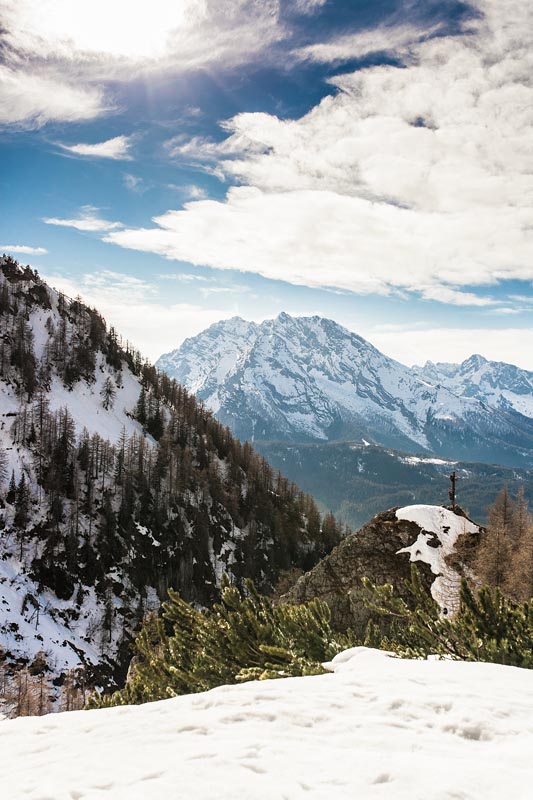 I was mountain Hiking in Berchtesgaden. and conquered 1000 m of elevation climb until I reached the Mitterkaseralm on the Jenner. Read all about the unexpected difficulties on Purple Avocado.