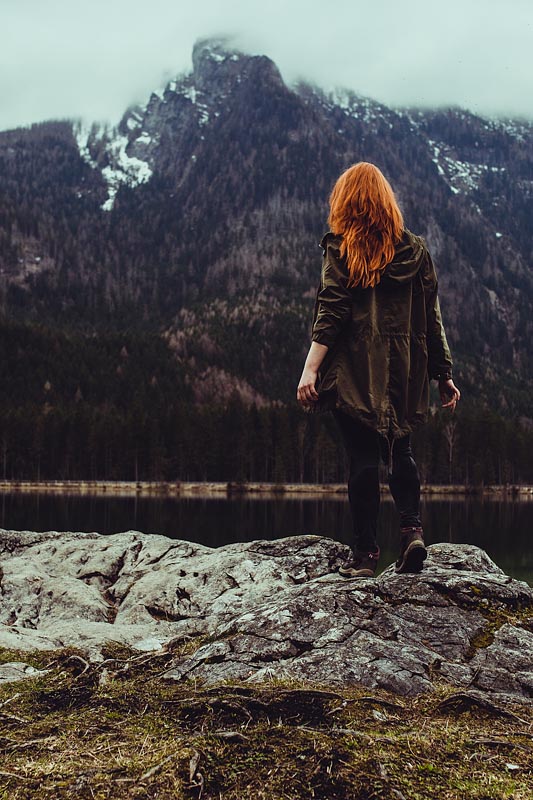 My first hike in Berchtesgaden lead me from Ramsau to the lake Hintersee and a magical forest. A very picturesque hiking trail also suited for beginners.