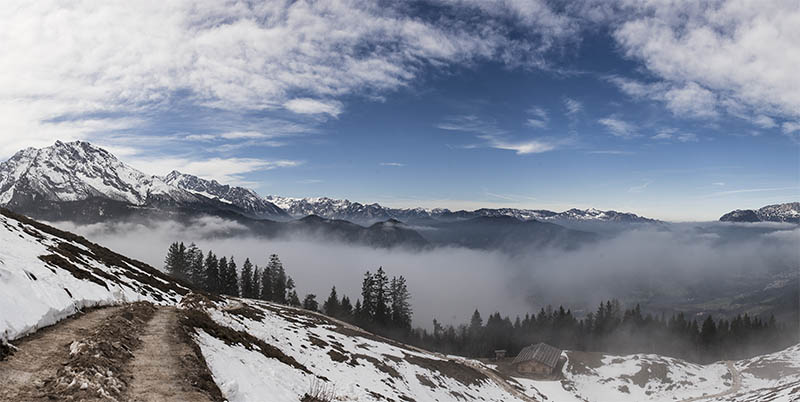 I was mountain Hiking in Berchtesgaden. and conquered 1000 m of elevation climb until I reached the Mitterkaseralm on the Jenner. Read all about the unexpected difficulties on Purple Avocado.