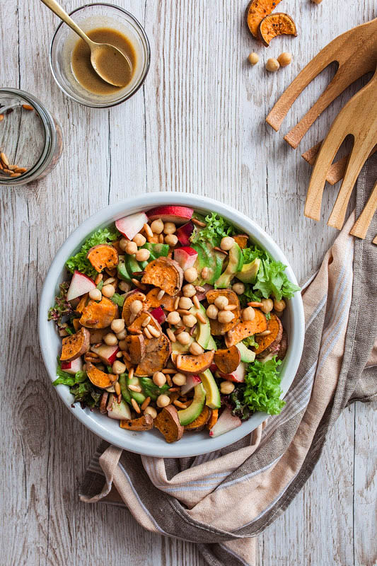 Up your salad game: Nectarine Sweet Potato Salad with a Maple Syrup-Mustard Dressing, creamy avocado, crisp pine seeds and fresh spinach or salad. The perfect summer salad for bbq or on the go can be enjoyed both, warm and cold. Recipe and Foodstyling from Purple Avocado / Sabrina Dietz