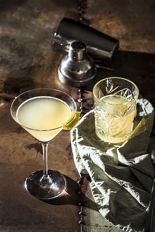 Camerons Kick - A classic whisky cocktail for whisky sceptics. #cocktail #whisky #whiskey #beverages #drinks #recipes #foodstyling #alcoholic