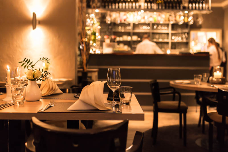 With it's fantastic, crisp duck and the traditional German food, served in a cozy, familial atmosphere the Restaurant Lenz in Hamburg is definitely worth a journey. #restaurants #hamburg #germany #travel #tips #recommendations