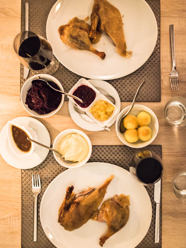 With it's fantastic, crisp duck and the traditional German food, served in a cozy, familial atmosphere the Restaurant Lenz in Hamburg is definitely worth a journey. #restaurants #hamburg #germany #travel #tips #recommendations