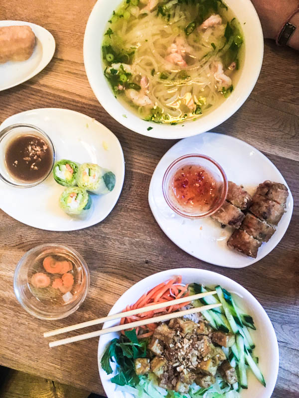 Vietnamese food in Hamburg: Traditional street kitchen at the Quan Do in Hamburg.