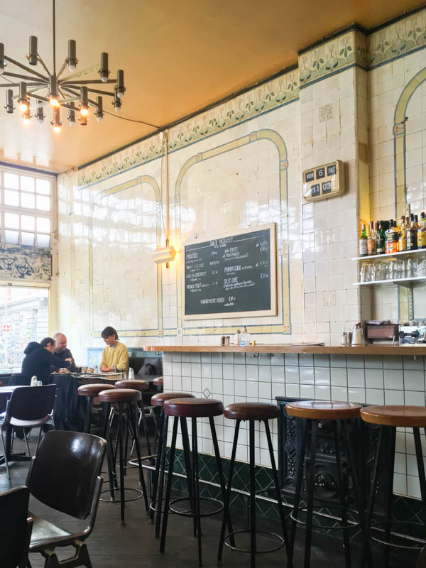 Bare walls, high ceilings, yet (or maybe because of it) the Saal II is quite a cozy place to have breakfast in Hamburg.