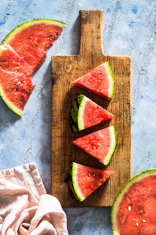 Melon pieces for a melon cheese salad